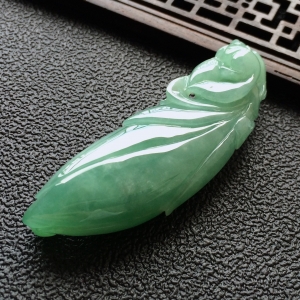 (超值推荐)糯冰种晴水玉兰花挂件