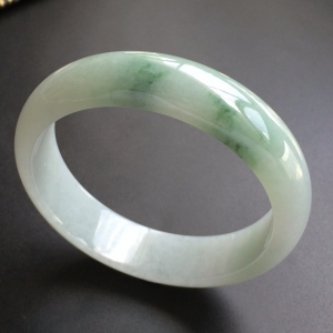 (超值推荐)糯冰种飘花手镯(57.6mm)