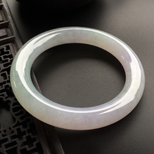 （超值推荐）糯冰种晴水淡紫罗兰圆条手镯（54.6mm）