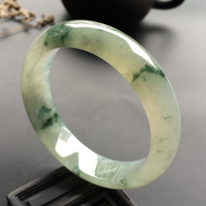 （超值推荐）冰种飘花手镯（58.3mm）