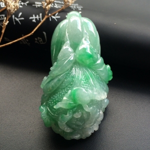 （超值推荐）糯冰种飘翠白菜挂件