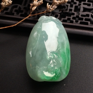 （超值推荐）糯冰种飘翠福瓜挂件