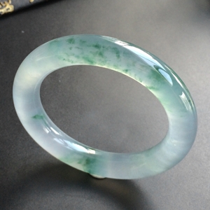 (超值推荐)冰种飘花圆条手镯(55.4mm)