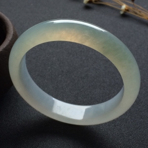 （超值推荐）冰种淡晴水手镯（57.2mm）