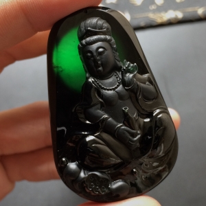 (超值推荐)冰玻种墨翠观音挂件