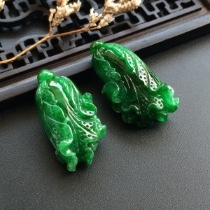 （超值推荐）糯冰种浓绿白菜挂件（单价）