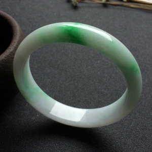 （超值推荐）糯冰种飘翠手镯（56mm）