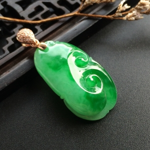 （超值推荐）糯冰种翠色如意挂件