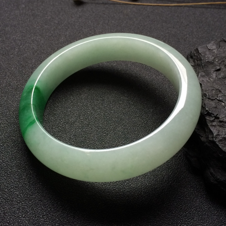 （超值推荐）糯冰种飘翠手镯（57.1mm）
