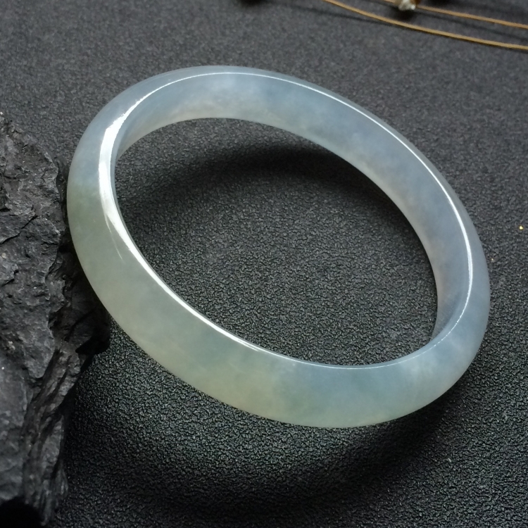 （超值推荐）冰种晴水手镯（55.5mm）