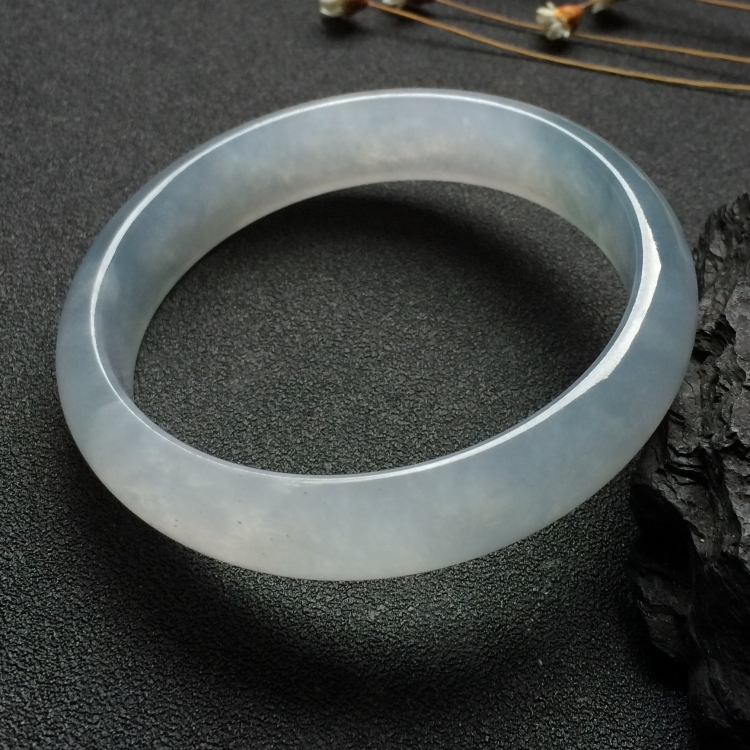 （超值推荐）冰种晴水手镯（56.7mm）