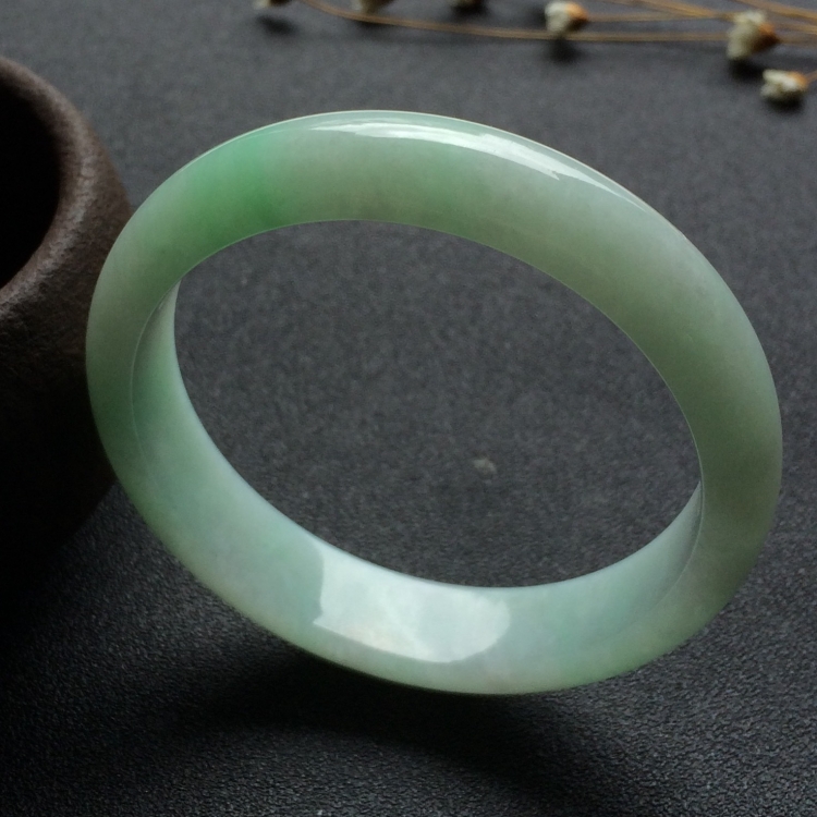 （超值推荐）糯冰种晴水手镯（53.3mm）