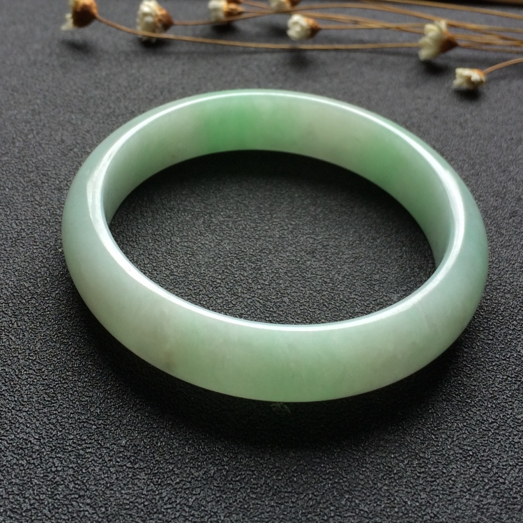 （超值推荐）糯冰种晴水手镯（53.3mm）