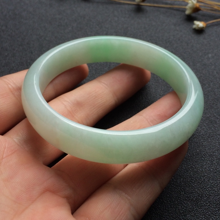 （超值推荐）糯冰种晴水手镯（53.3mm）