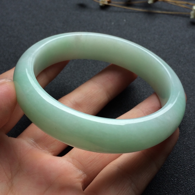 （超值推荐）糯冰种晴水手镯（56.6mm）