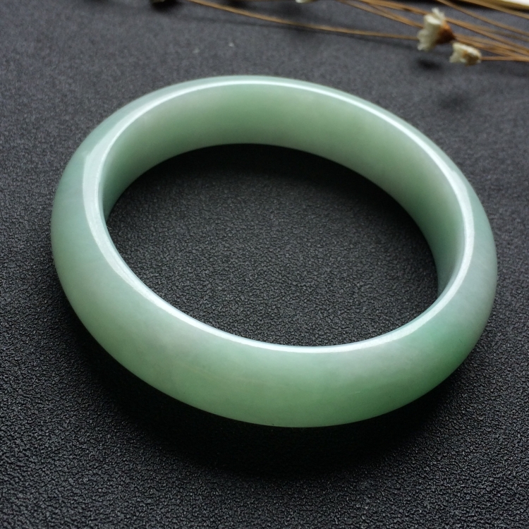 （超值推荐）糯冰种晴水手镯（56.6mm）