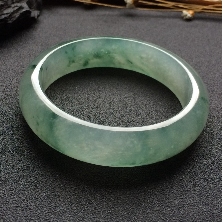 （超值推荐）冰种飘花手镯（55.4mm）
