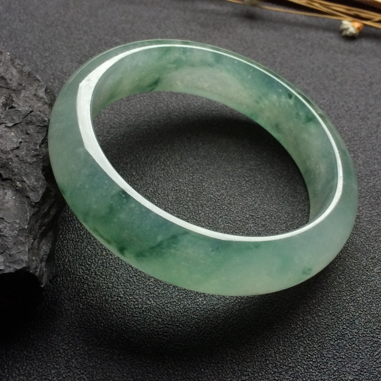（超值推荐）冰种飘花手镯（55.4mm）