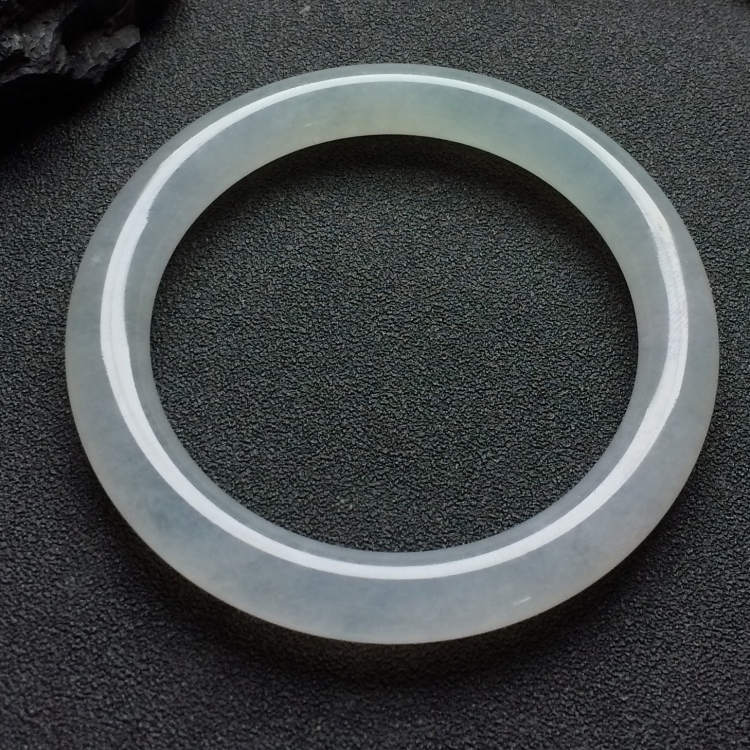 （超值推荐）冰种淡晴水圆条手镯（55.3mm）