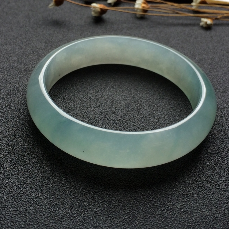 （超值推荐）冰种晴水手镯（56.8mm）