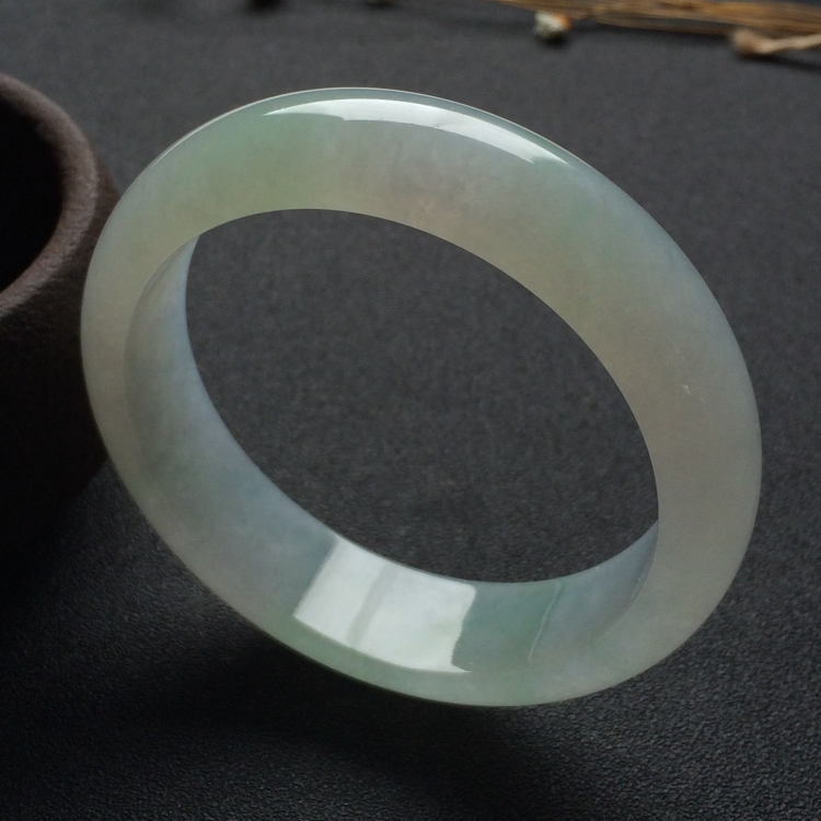 （超值推荐）糯冰种飘花手镯（58.3mm）