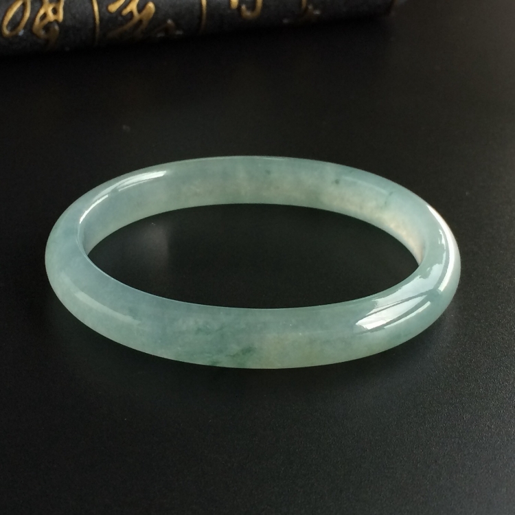 (超值推荐)冰种飘花贵妃镯(54mm-45.3mm)