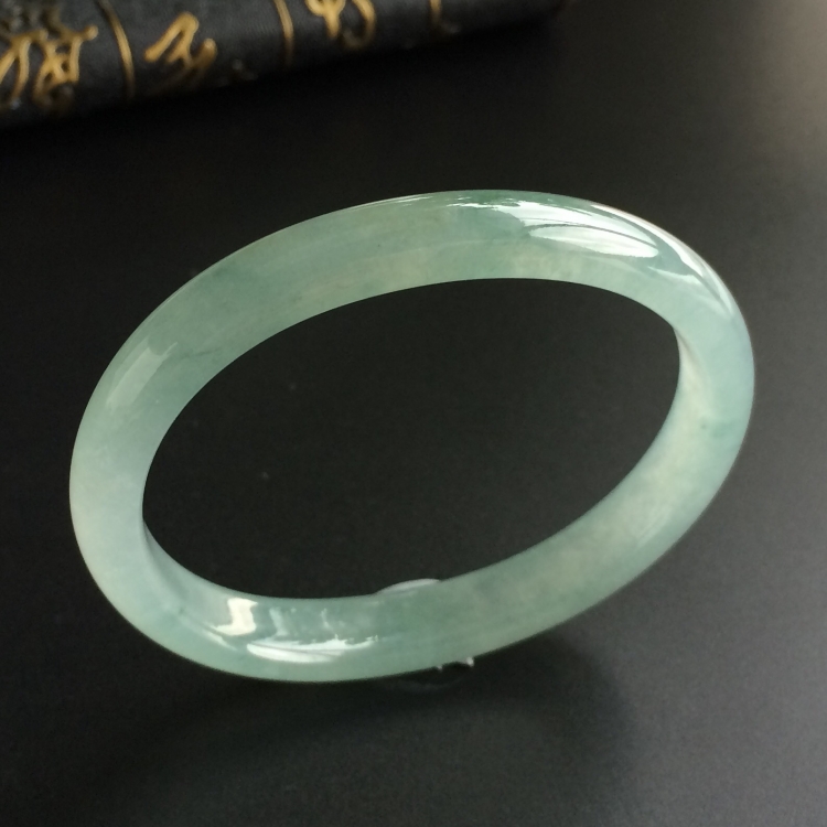 (超值推荐)冰种飘花贵妃镯(54mm-45.3mm)