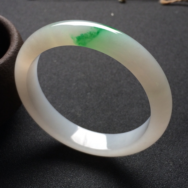 （超值推荐）糯冰种飘翠手镯（56.6mm）