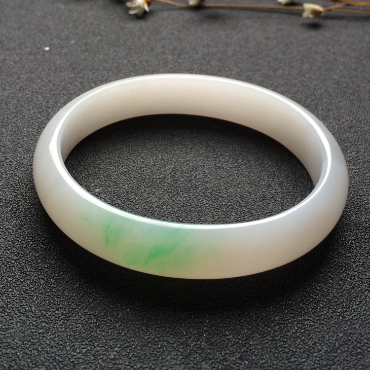 （超值推荐）糯冰种飘翠贵妃镯（56.3mm-49.3mm）