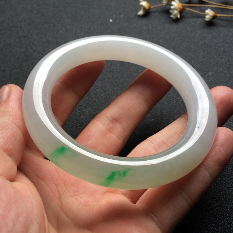 （超值推荐）糯冰种飘翠圆条手镯（56mm）