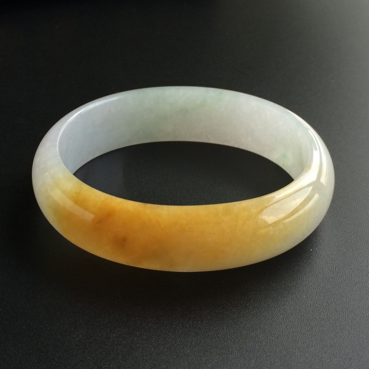 (超值推荐)糯冰种黄翡贵妃镯(56.4mm-47.8mm)