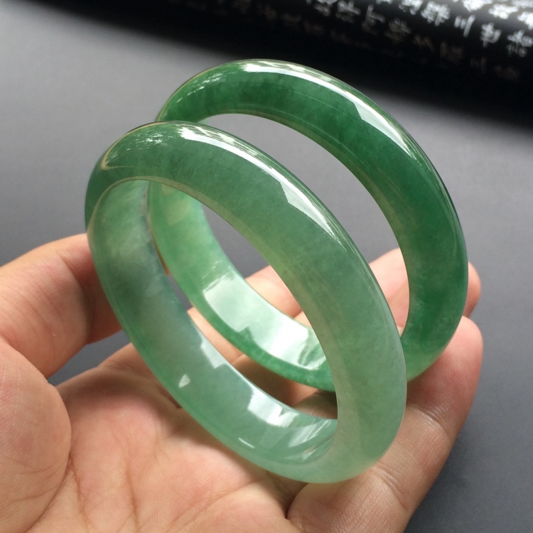 （超值推荐）糯冰种晴水手镯一对（56.3mm、55.2mm）