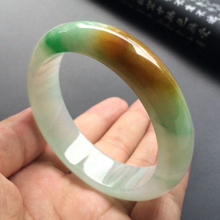 （超值推荐）糯冰种褐黄翡略飘翠手镯（58mm）