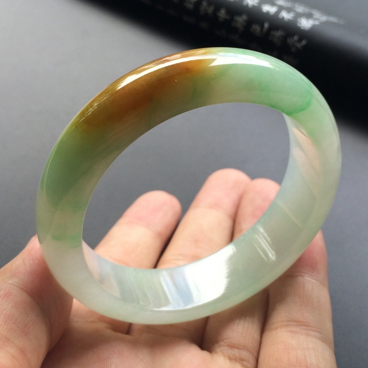 （超值推荐）糯冰种褐黄翡略飘翠手镯（58mm）