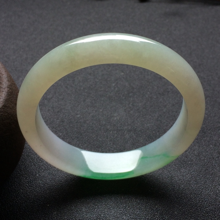 （超值推荐）糯冰种飘翠手镯（58mm）