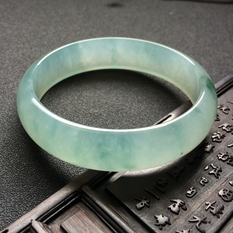 （超值推荐）冰种飘花手镯（57.1mm）