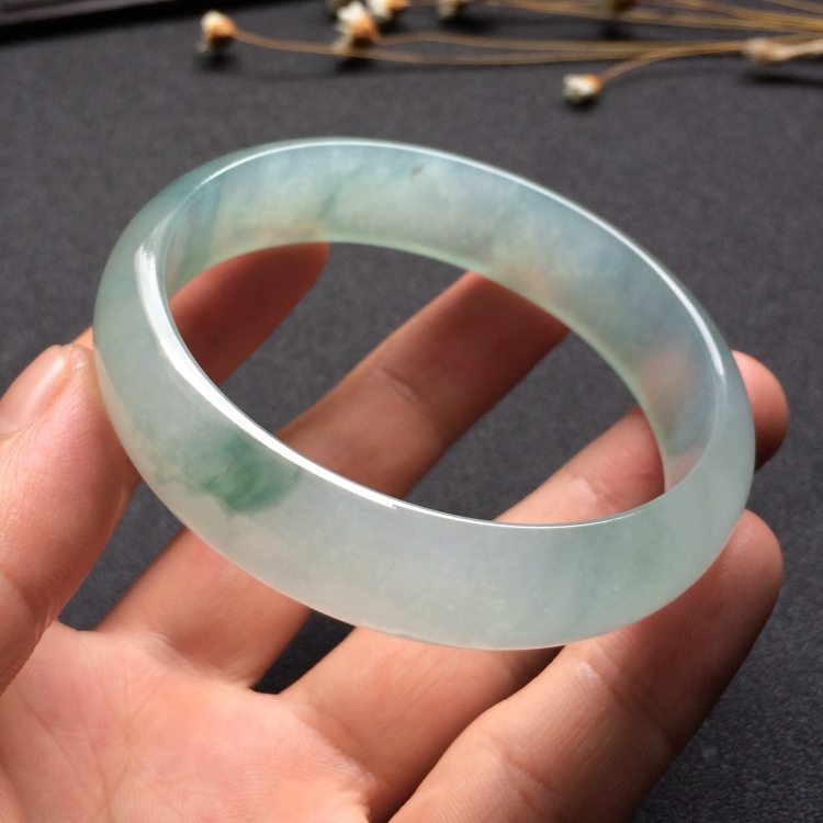 （超值推荐）冰种飘花手镯（57.1mm）