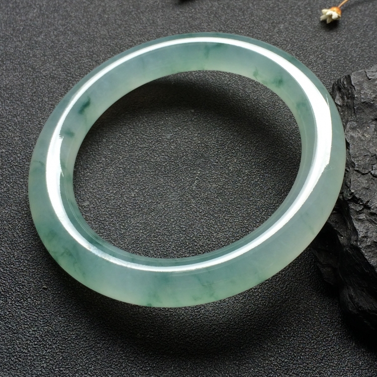 （超值推荐）冰种飘花圆条手镯（58mm）
