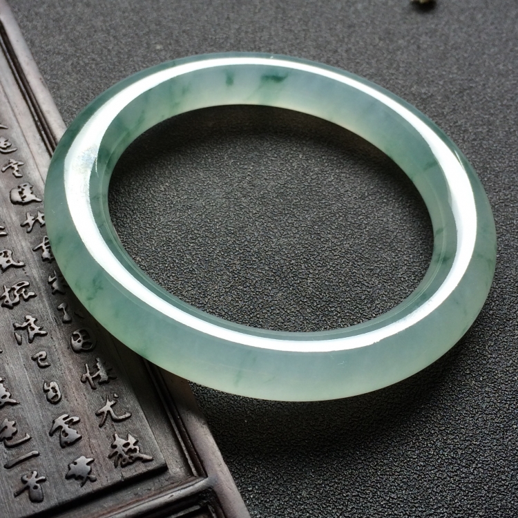 （超值推荐）冰种飘花圆条手镯（58mm）