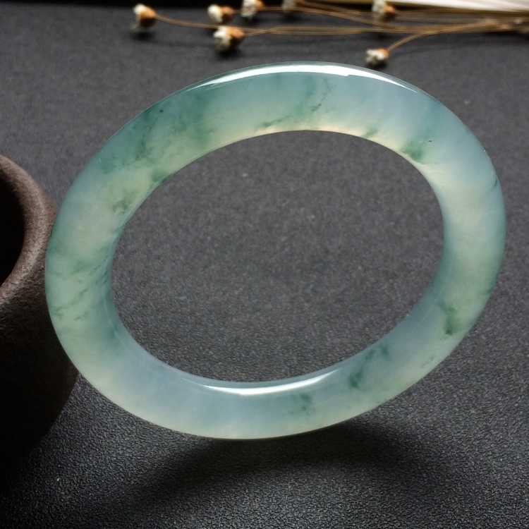 （超值推荐）冰种飘花圆条手镯（58mm）