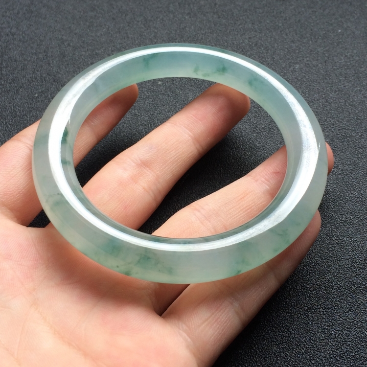 （超值推荐）冰种飘花圆条手镯（58mm）