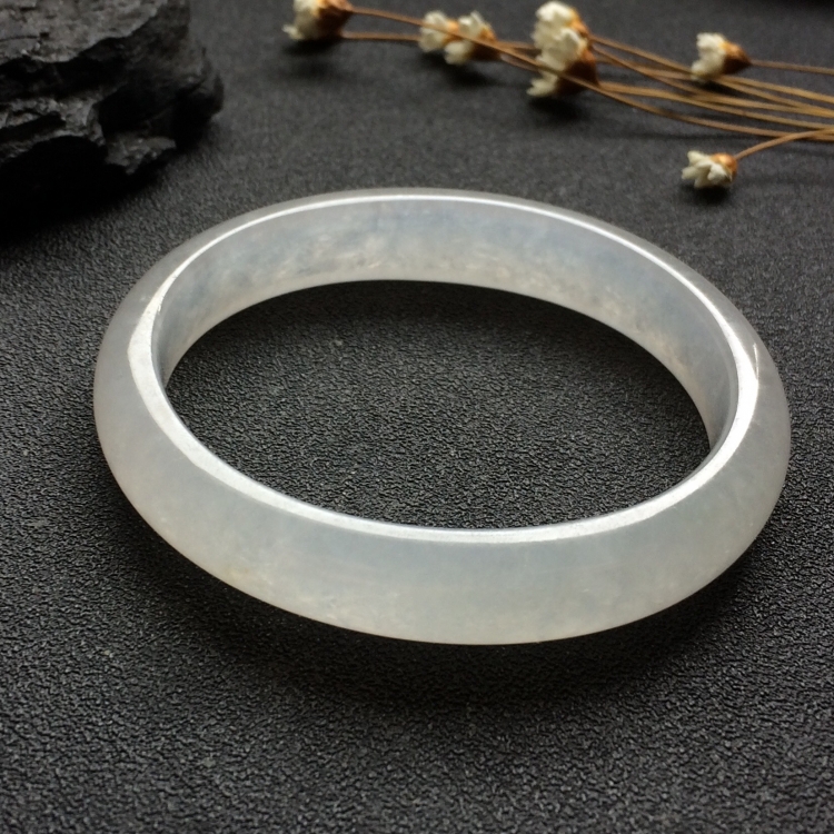 （超值推荐）冰种淡晴水贵妃镯（54mm-47.6mm）