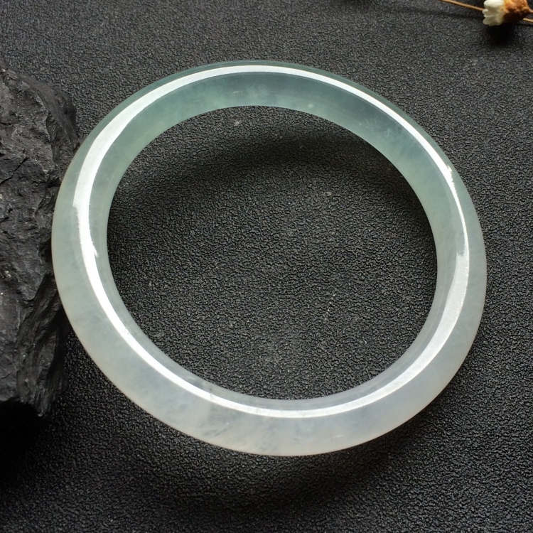 （超值推荐）冰种晴水圆条手镯（55mm）