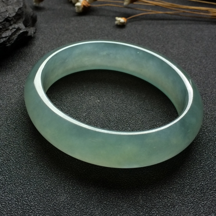 （超值推荐）冰种晴水贵妃镯（58.2mm-51.2mm）