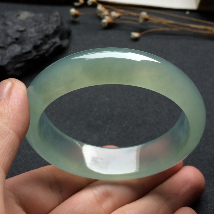 （超值推荐）冰种晴水贵妃镯（58.2mm-51.2mm）