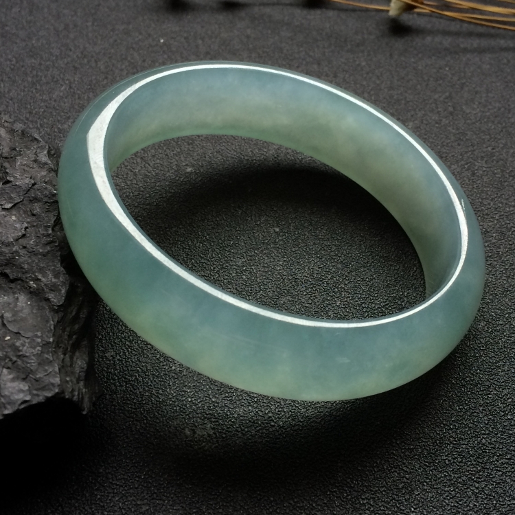 （超值推荐）冰种晴水贵妃镯（59.8mm-52.3mm）