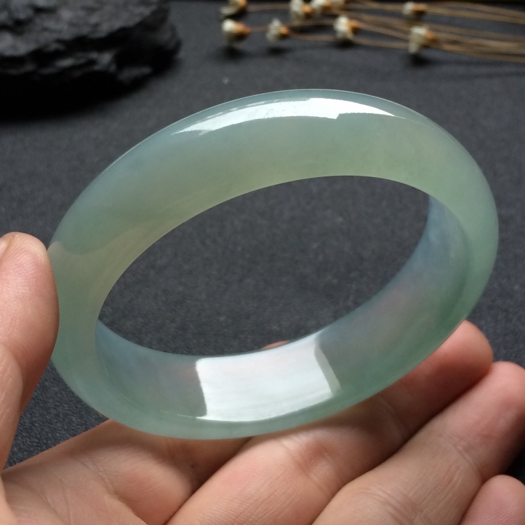 （超值推荐）冰种晴水贵妃镯（59.8mm-52.3mm）