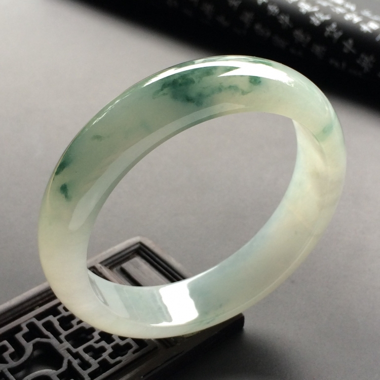 （超值推荐）糯冰种飘花手镯（59mm）