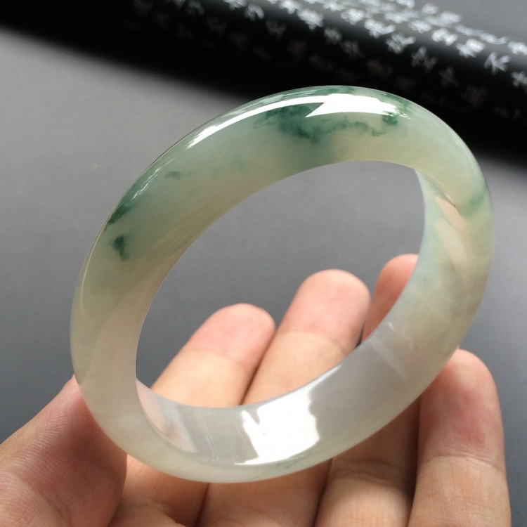 （超值推荐）糯冰种飘花手镯（59mm）