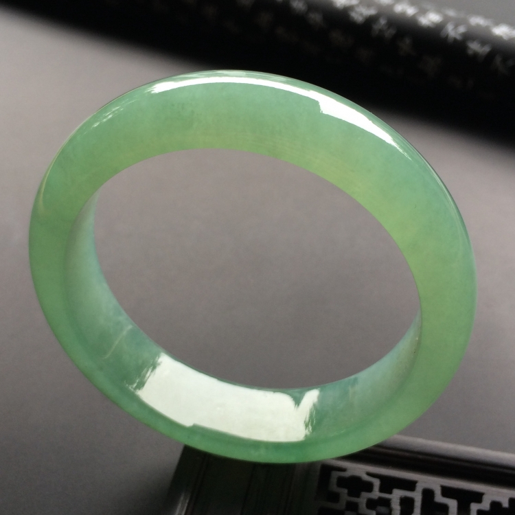 （超值推荐）糯冰种晴水手镯（55mm）
